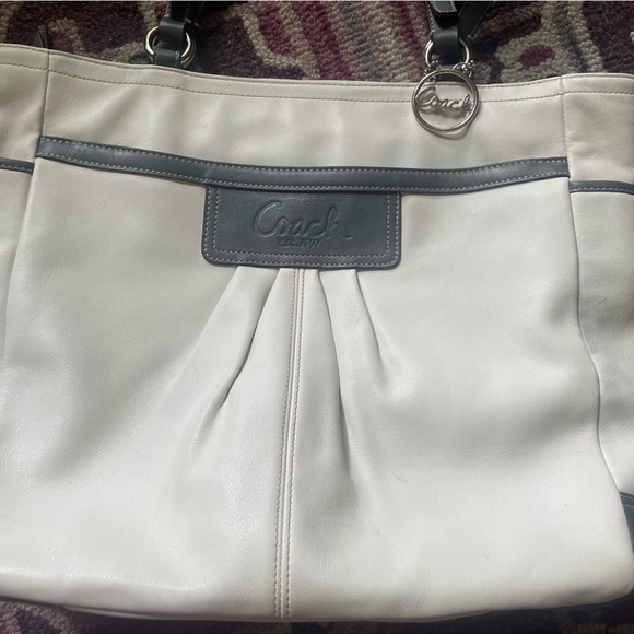 Coach SoHo Pleated Gallery Tote - Picture 13 of 16